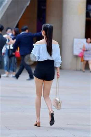 赛高蓝色校服铁牛