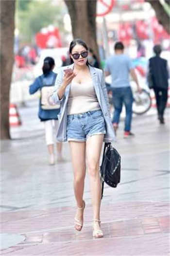 母亲为了孩子答应劫匪