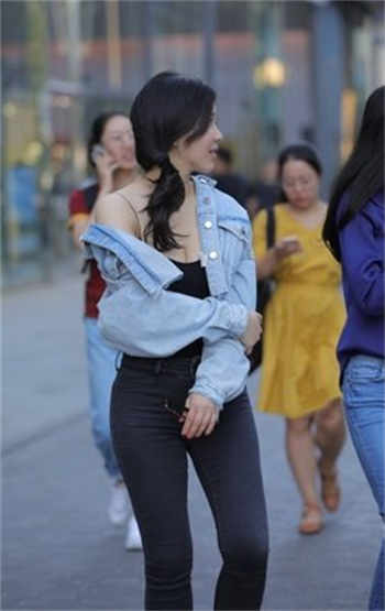 李沁《男人装》