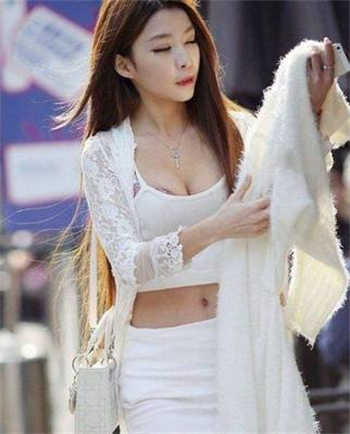 强盗当丈夫面把妻子如如