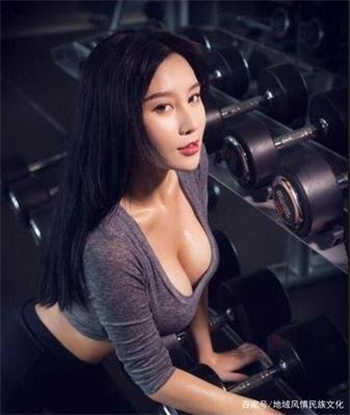饿高傲的市长妈妈任丽