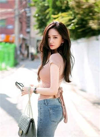 怎么模拟女人在吃自己的丁