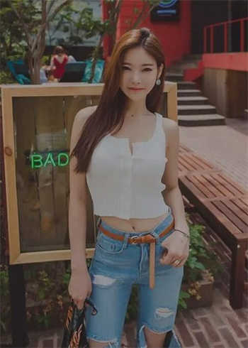 过期米线有态动图