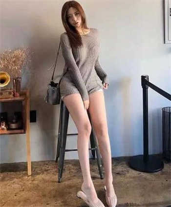 百草和廷皓的亲密一夜