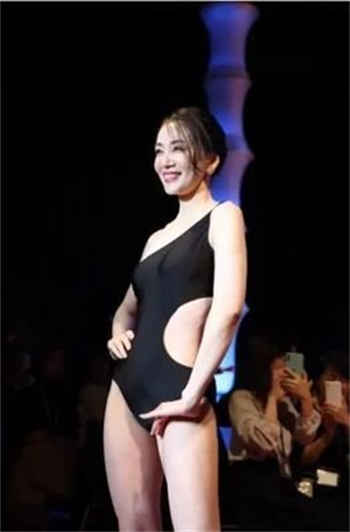 新娘发喜帖给前男友