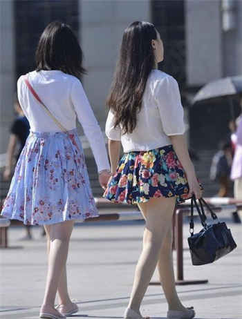 w围女回家过年