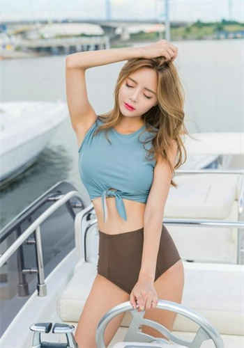 女卖房销售员用身体