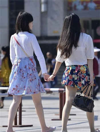 耻辱1带夫人去地下室