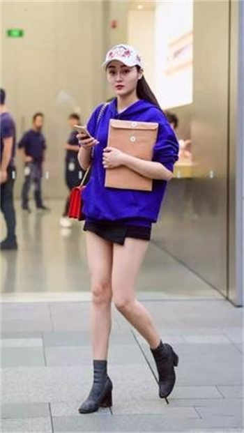 他总是喜欢我